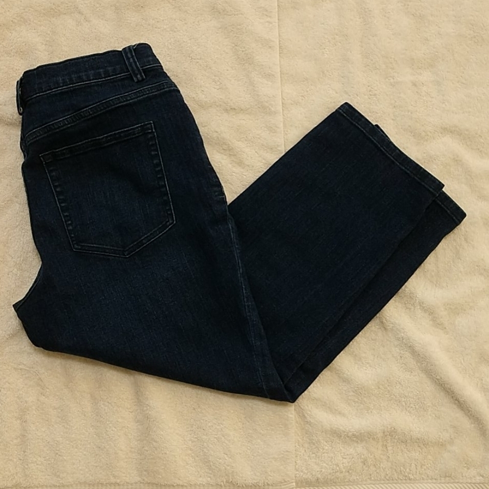 Duluth Trading Daily Denim Capris Size 6